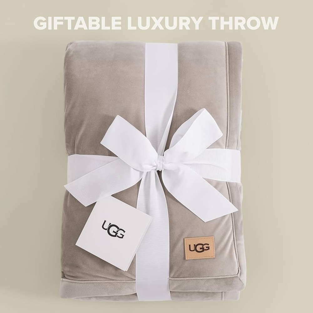 UGG Luxury Bliss Sherpa Taupe Tan Cream Plush Throw Blanket
